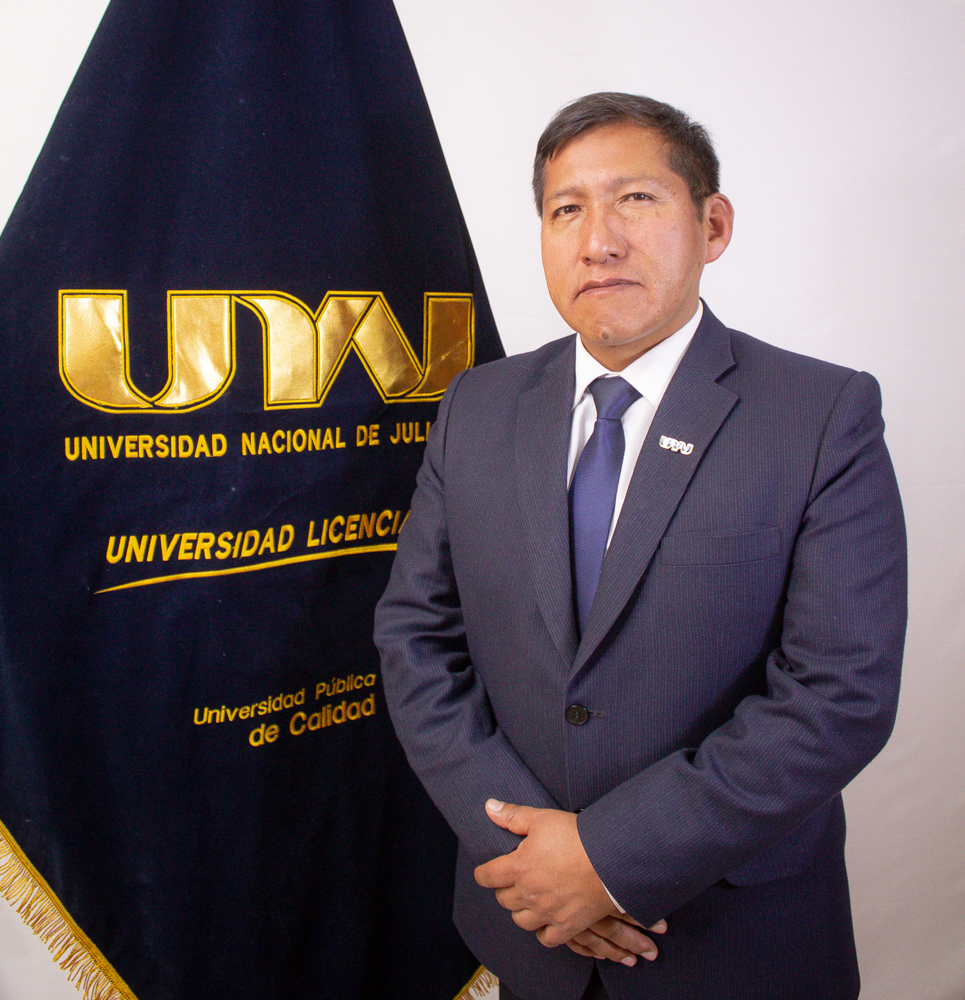 Dr. Henry Pizarro Viveros