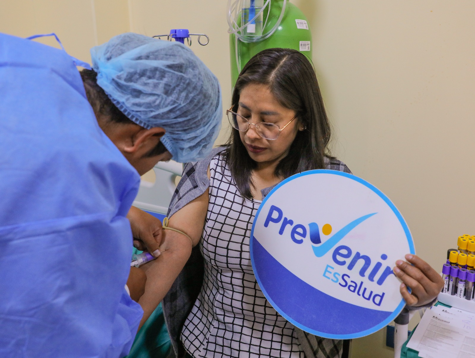 TRABAJADORES PARTICIPAN DE MANERA ACTIVA