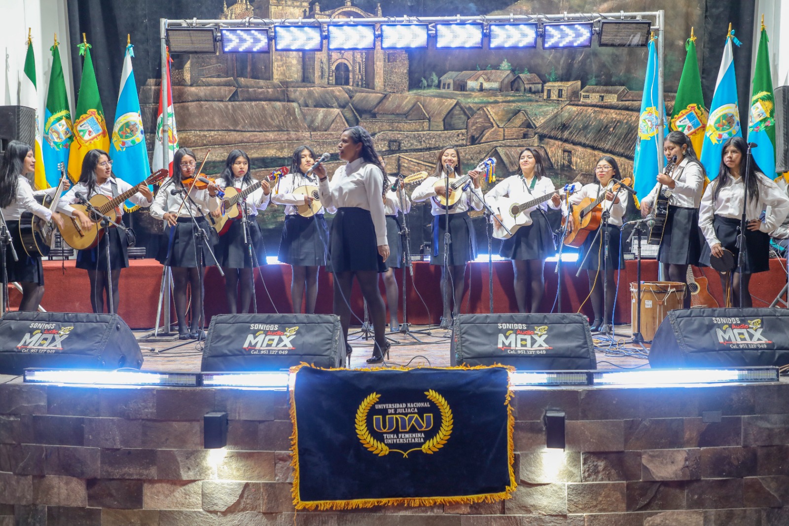 TUNAFEMENINA
