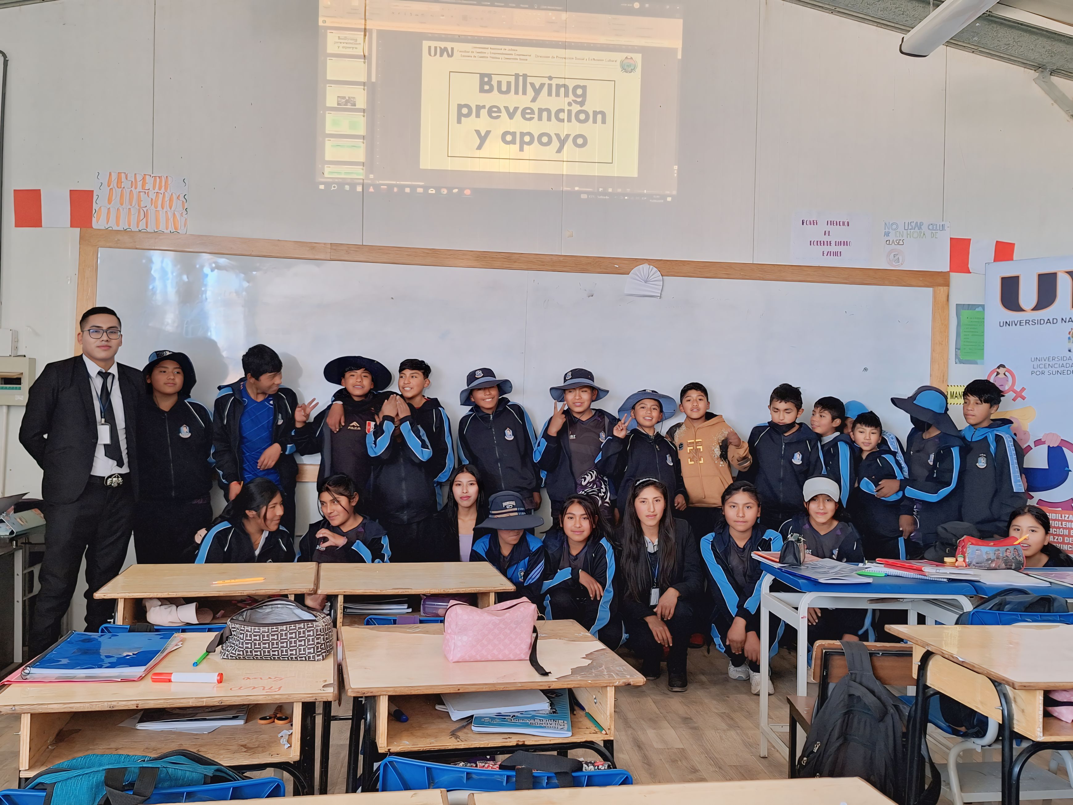 UNIDOS POR UN OBJETIVO