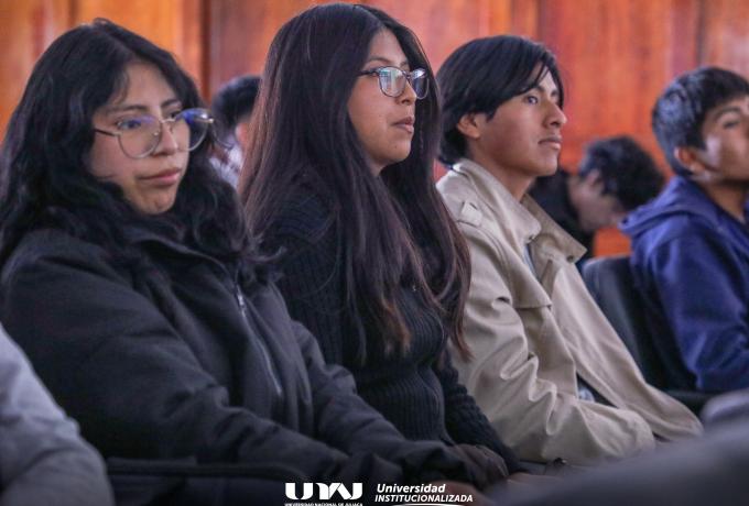 ESTUDIANTES DE LA UNAJ PARTICIPAN DE LA ACTIVIDAD